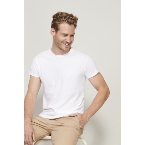 TEE-SHIRT UNISEXE COL ROND AJUSTÉ EPIC TEE-SHIRT UNISEXE COL ROND AJUSTÉ EPIC